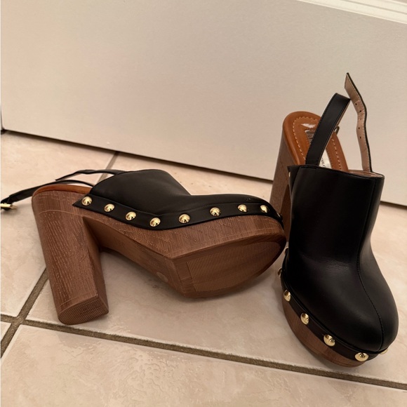 INC International Concepts Black and Brown Studded Mules - Picture 2 of 3